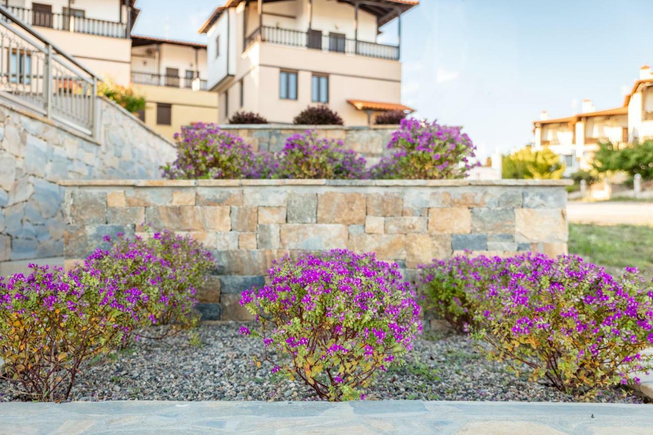 Royalty Suites Loft Nikiti  Exterior photo